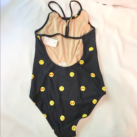 Emojis bathing suit 🩱 - Picture 2 of 7